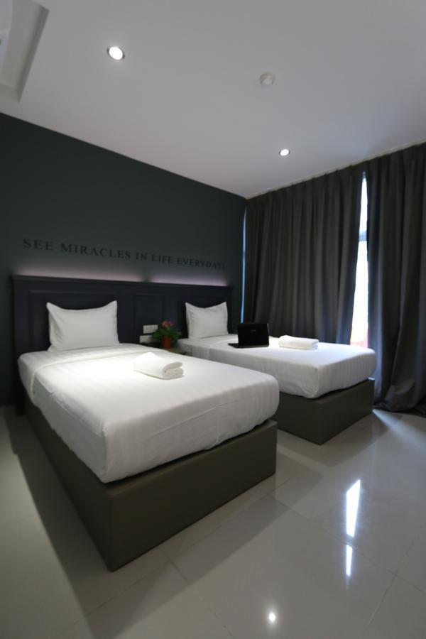 Twin Room with View